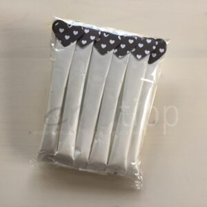 Zuckersticks mit Herz mit weissen Herzli - Herz taupe