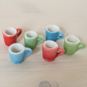 Tassen, rot/grün/blau, 6 Stk./Btl.