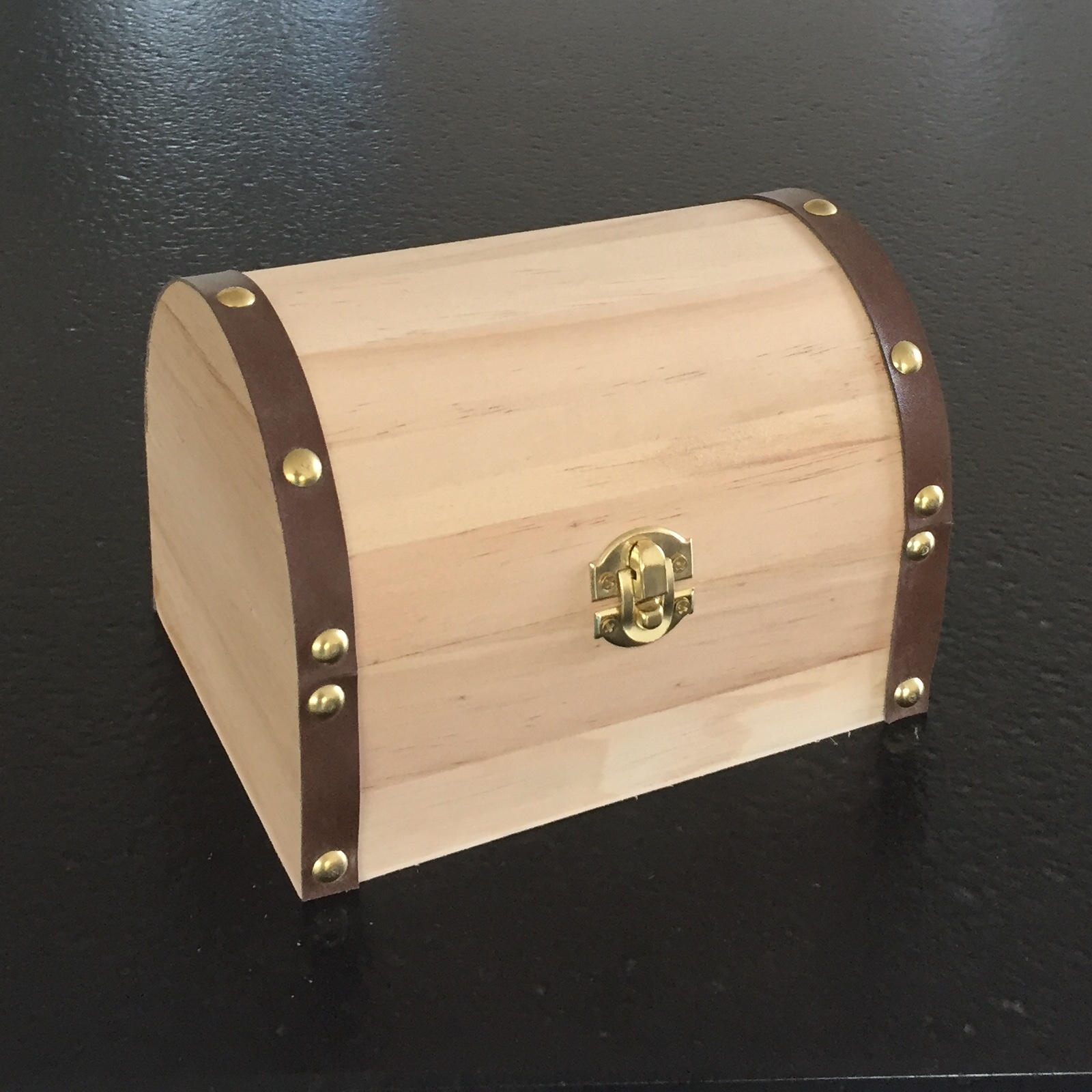 Holz-Schatztruhe, 17.5 x 13 x 12.5 cm