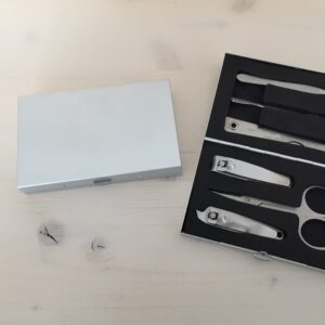 Manicure-Etui silber, 10.7 x 7 x 2 cm