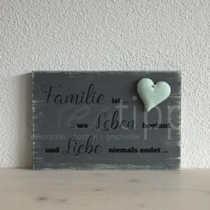 Familie ist ..., grau (mit Stoffherz mint)
